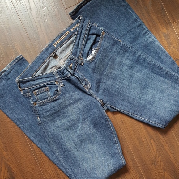 GAP Denim - Gap Bootcut Size 0/24R Jeans in a Dark Wash